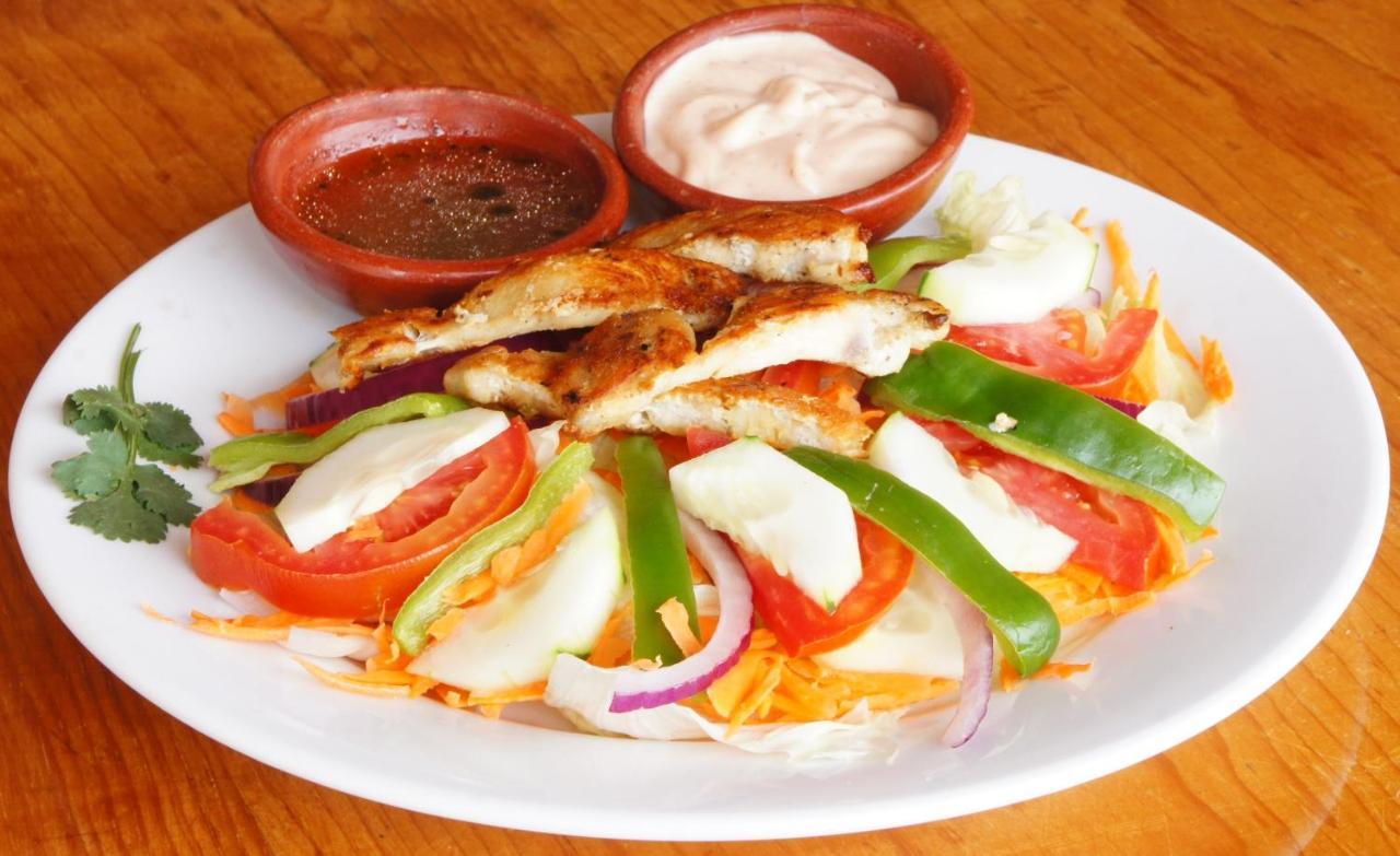 Hotel And Restaurant Guancascos Грасиас Екстериор снимка