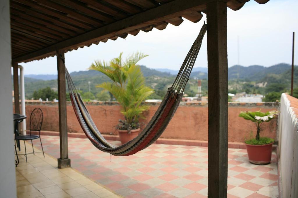 Hotel And Restaurant Guancascos Грасиас Екстериор снимка