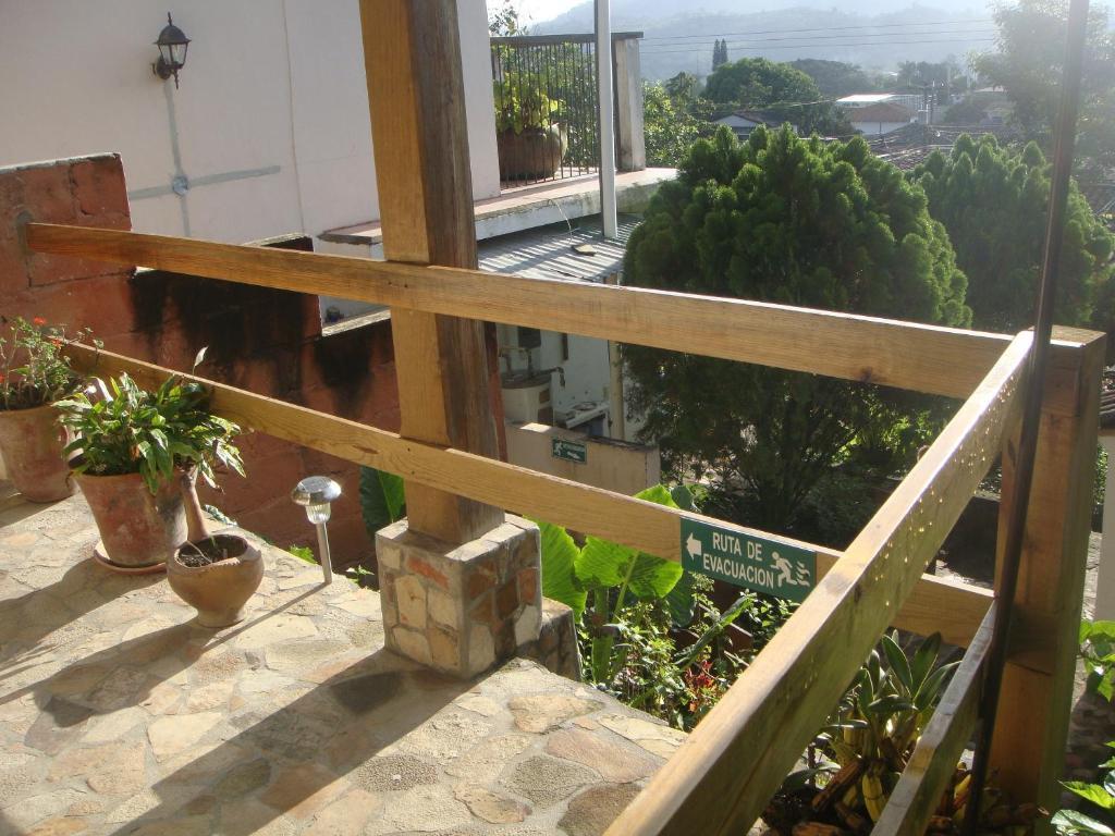 Hotel And Restaurant Guancascos Грасиас Екстериор снимка